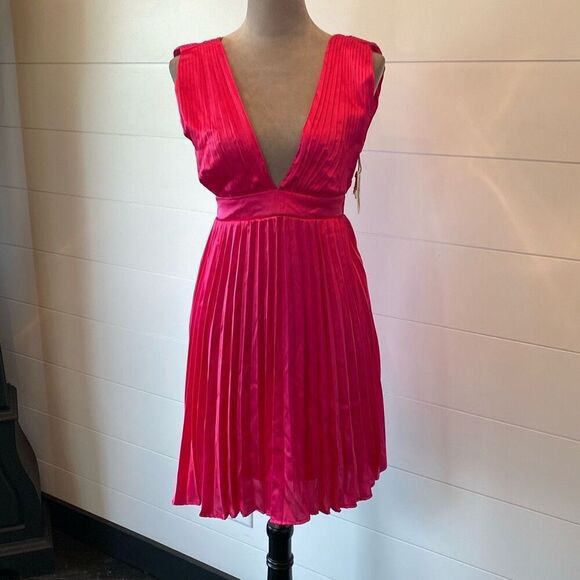 Jessica Simpson Pink Fit and Flare Midi Dress. Size: S - Picture 1 of 9